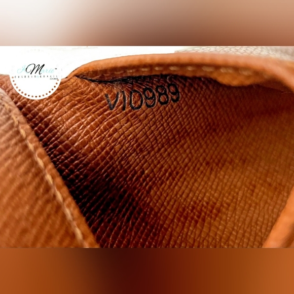 Authentic Louis Vuitton Wallet - Picture 14 of 17